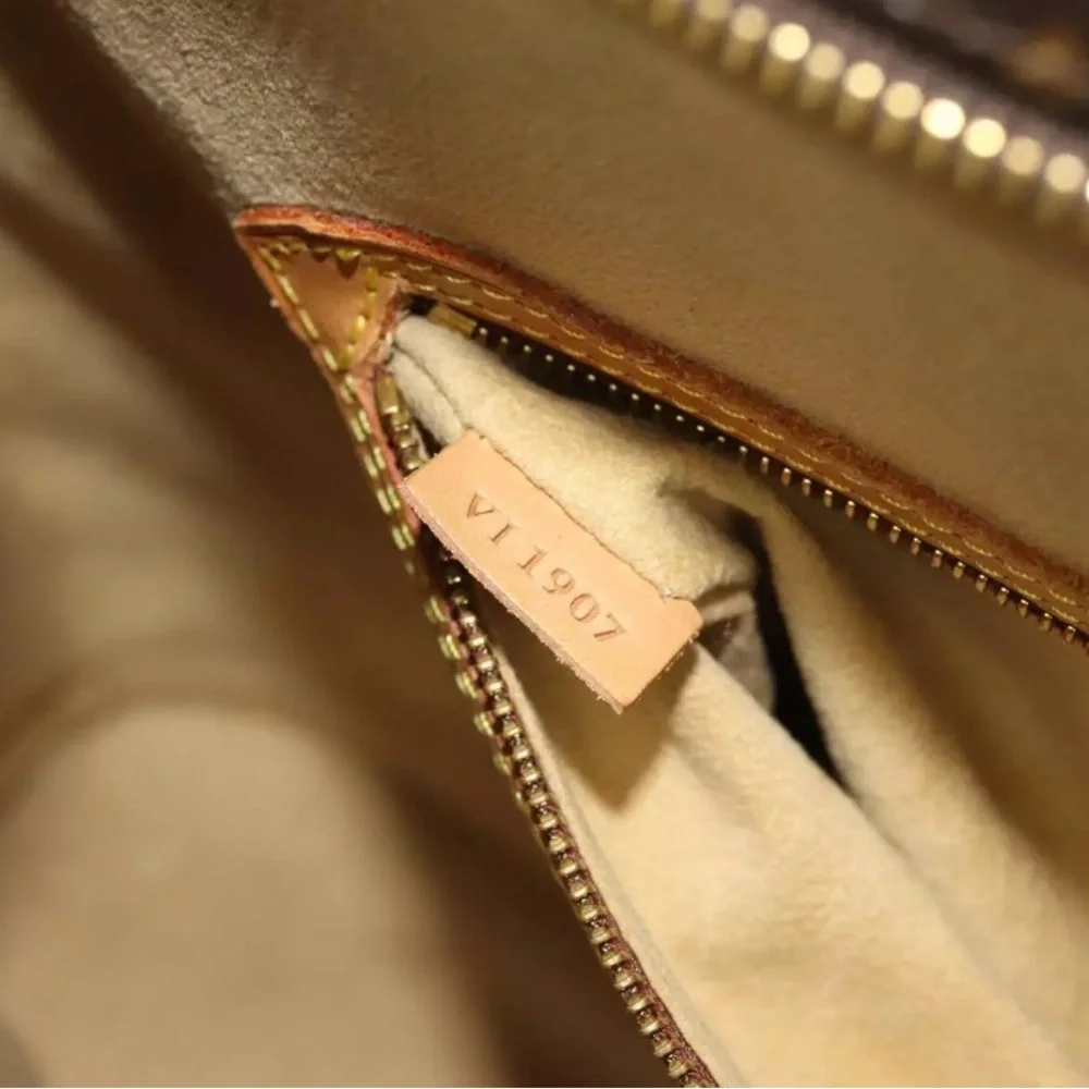 Louis Vuitton Babylone Tote - Picture 5 of 10